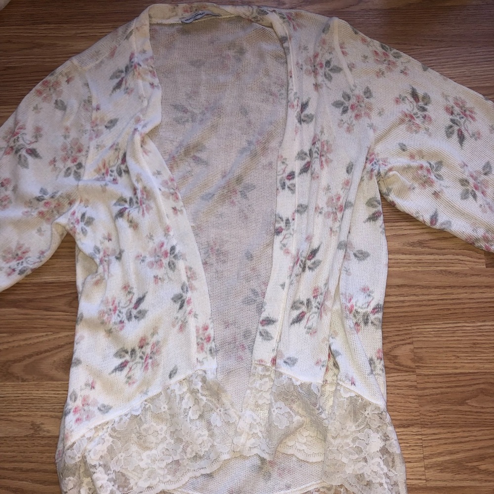 quarter sleeve Abercrombie light blouse